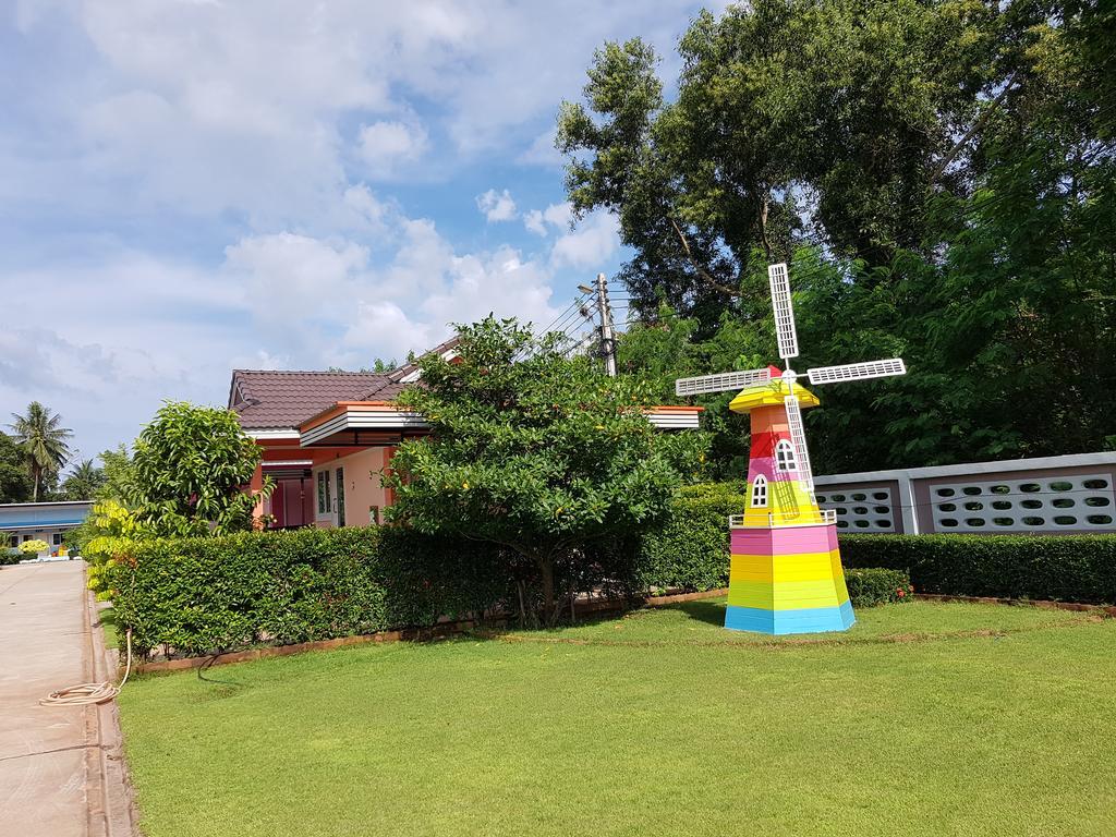 Aranya Resort Chumphon Exterior photo