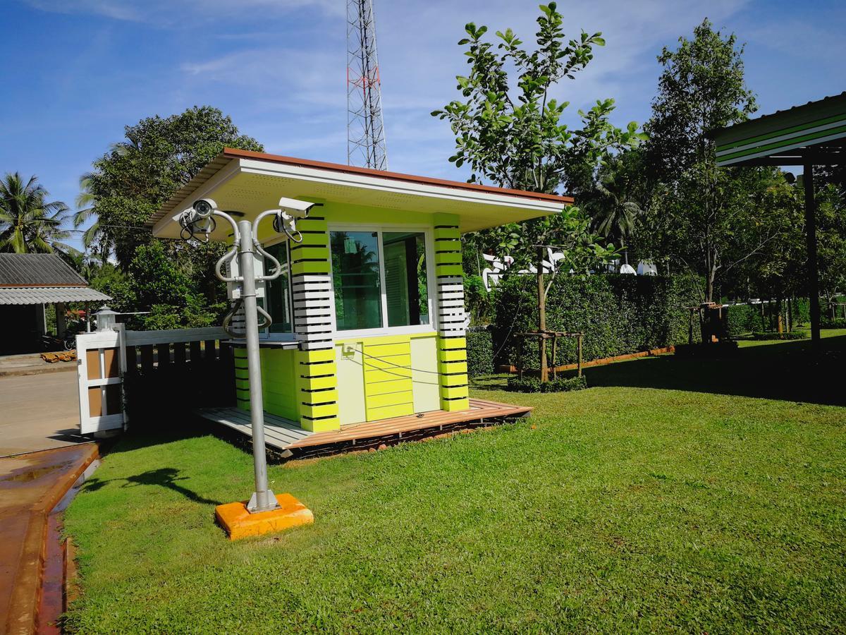 Aranya Resort Chumphon Exterior photo
