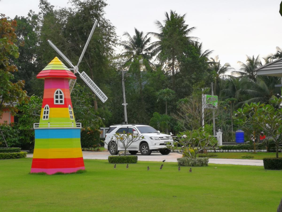 Aranya Resort Chumphon Exterior photo